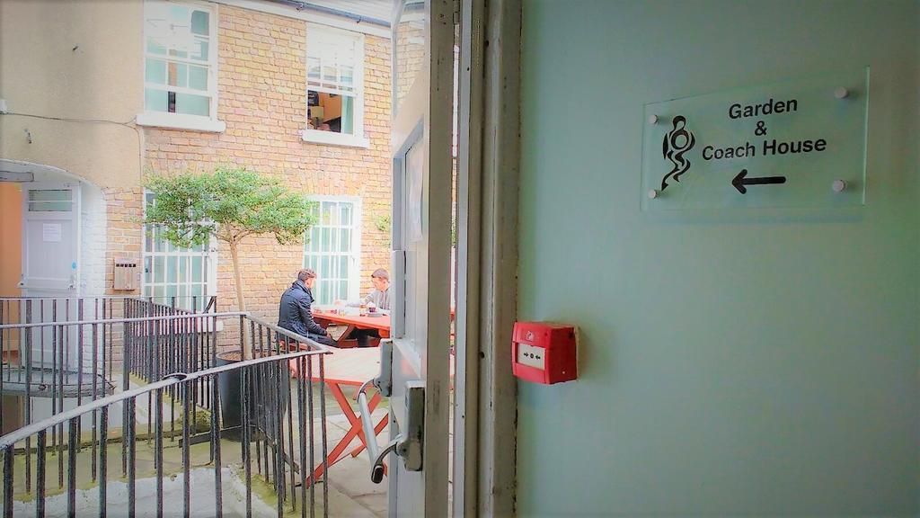 Backpackers Citi Hostel Δουβλίνο Εξωτερικό φωτογραφία